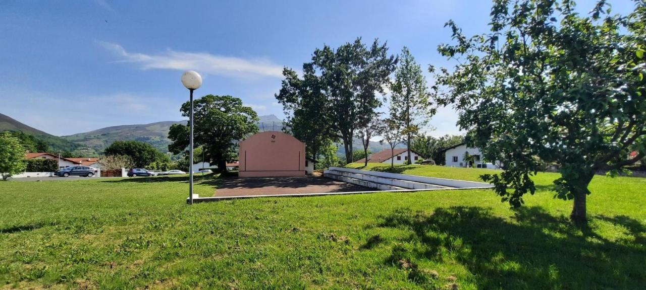 Chambre D'Hotes Avec Piscine Au Calme Dans Maison Basque Ascain Exteriör bild